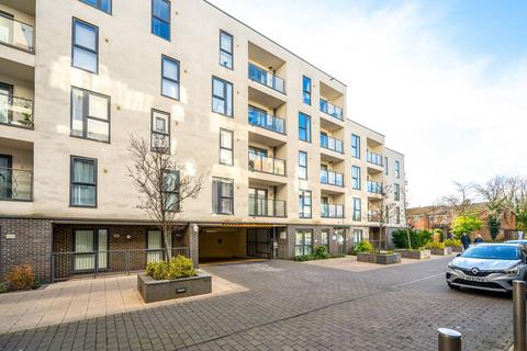 1 bedroom flat for sale, Bradfield House, Bradfield Close, Woking, GU22