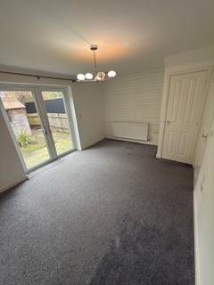 3 bedroom terraced house to rent, Bradfield Way, DUDLEY DY1