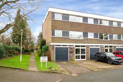 3 bedroom terraced house for sale, Ashford Court, Stoneygate LE2