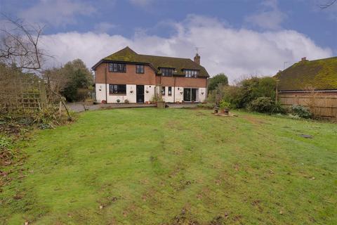 5 bedroom detached house for sale, Borton Close, Yalding, Maidstone