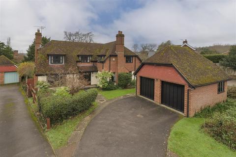 5 bedroom detached house for sale, Borton Close, Yalding, Maidstone