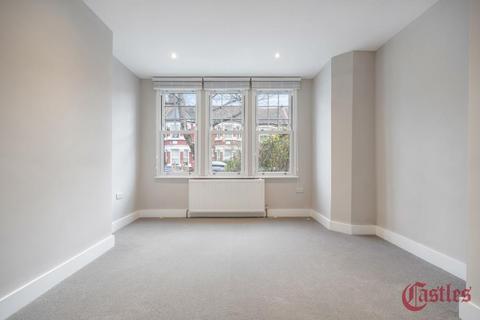 2 bedroom flat to rent, Harvey Road, Crouch End, N8