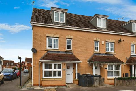 4 bedroom semi-detached house for sale, Woodheys Park, Kingswood, Hull