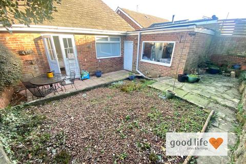 2 bedroom semi-detached bungalow for sale, North Farm Avenue, Sunderland SR4