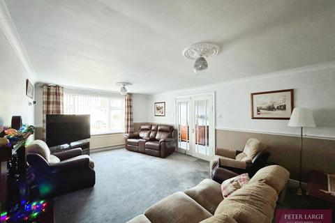 4 bedroom detached house for sale, St Marys Court, Rhyl, Denbighshire LL18 3RA