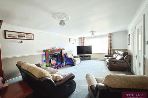 4 bedroom detached house for sale, St Marys Court, Rhyl, Denbighshire LL18 3RA