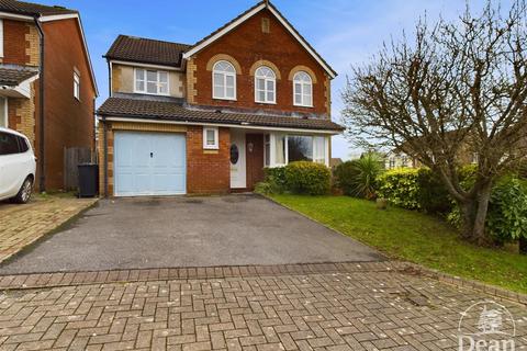 4 bedroom detached house for sale, Beauchamp Meadow, Lydney GL15