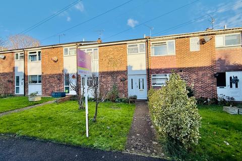 3 bedroom terraced house for sale, Gunnis Close, Rainham