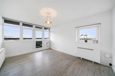 1 bedroom flat for sale, Westland House, Silvertown, E16