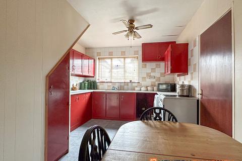 3 bedroom terraced house for sale, Hawton Lane, Balderton NG24