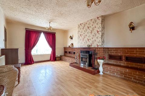 3 bedroom terraced house for sale, Hawton Lane, Balderton NG24