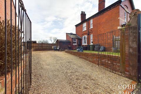 4 bedroom link detached house for sale, Stanhope Street, Hereford