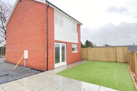 3 bedroom detached house for sale, Sycamore Way, Carmarthen