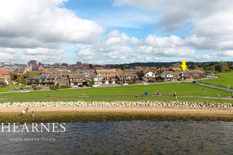 2 bedroom terraced house for sale, Labrador Drive, Baiter Park, Poole, BH15