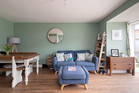 29 Cromwell Crescent, Papworth Everard, Cambridge, CB23 3AL