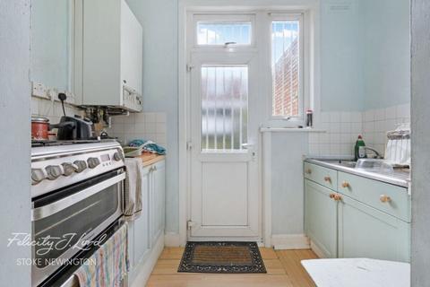 4 bedroom terraced house for sale, Holmleigh Road, Stoke Newington, N16