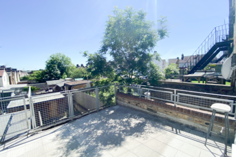 3 bedroom apartment for sale, Portland Mansions, London, SE25