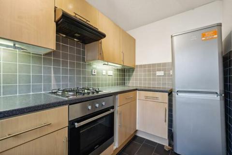 2 bedroom flat to rent, Middlesex Gardens, Kinning Park, Glasgow, G41