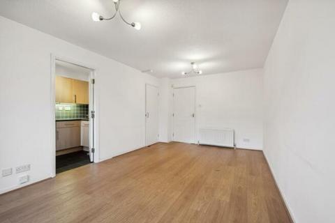 2 bedroom flat to rent, Middlesex Gardens, Kinning Park, Glasgow, G41