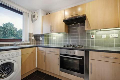 2 bedroom flat to rent, Middlesex Gardens, Kinning Park, Glasgow, G41