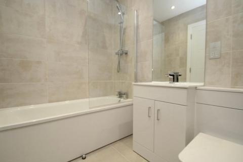 2 bedroom apartment to rent, Bromley Road, Bromley, BR1