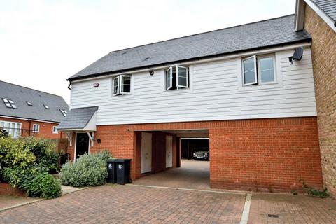 2 bedroom maisonette to rent, Aragon Mews, Epping