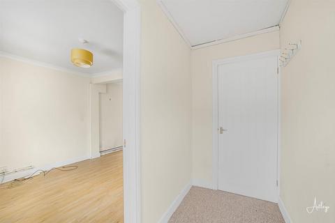 37 Crythan Road, Neath, SA11 1SR