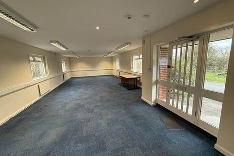 Office to rent, Station Road, Betchworth RH3