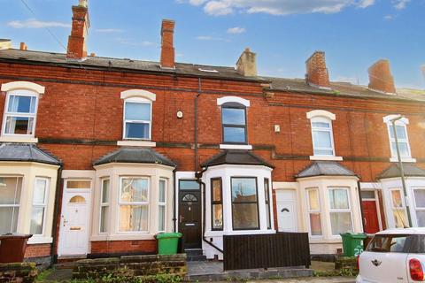 3 bedroom terraced house to rent, Loscoe Road, Carrington, Nottingham, NG5 2AW