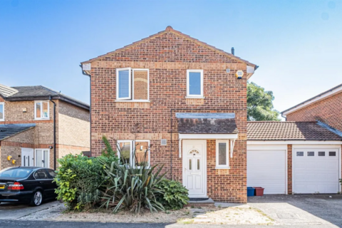 3 bedroom detached house for sale, Burket Close,  Southall, UB2