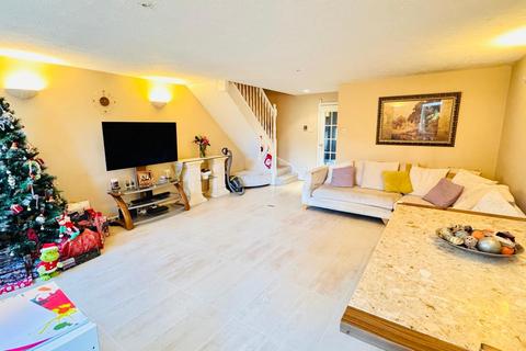 3 bedroom detached house for sale, Burket Close,  Southall, UB2