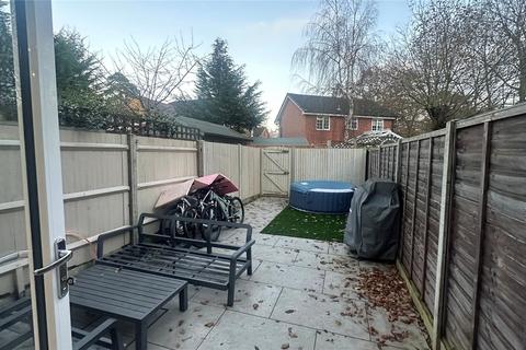 3 bedroom terraced house for sale, Nightingale Close, Farnborough, Hampshire, GU14