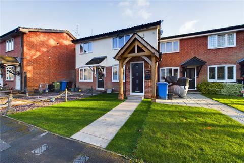 3 bedroom terraced house for sale, Nightingale Close, Farnborough, Hampshire, GU14