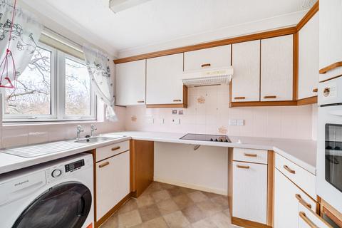 1 bedroom retirement property for sale, Mervyn Road, Shepperton, Surrey, TW17