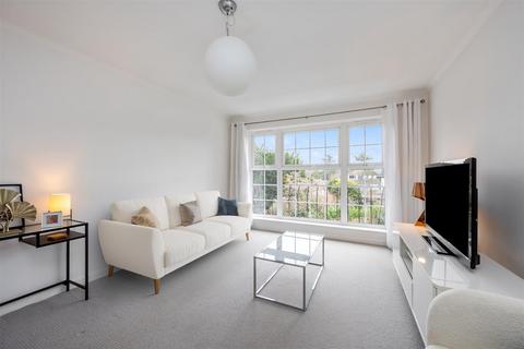 2 bedroom flat for sale, Withdean Rise, Withdean, Brighton