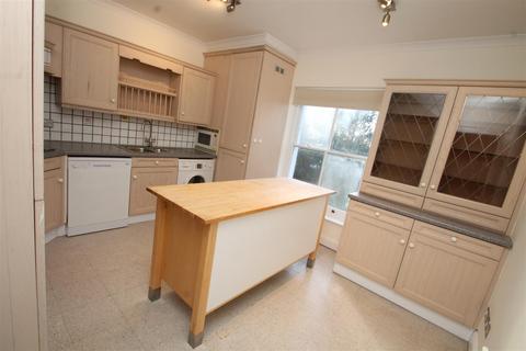 2 bedroom flat to rent, Roxeth Mean, Chartwell Place, Harrow on the Hill