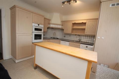 2 bedroom flat to rent, Roxeth Mean, Chartwell Place, Harrow on the Hill