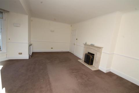 2 bedroom flat to rent, Roxeth Mean, Chartwell Place, Harrow on the Hill