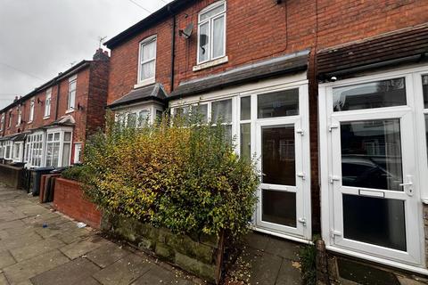 3 bedroom terraced house to rent, Cornwall Road, Birmingham B20