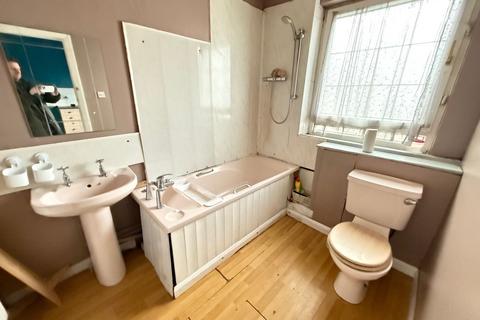 20 Backhold Road, Halifax, HX3 9EA