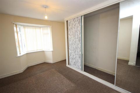 2 bedroom detached bungalow for sale, Greenhill Road, Halesowen B62