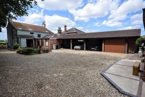 4 bedroom detached house for sale, Main Road, Grainthorpe LN11