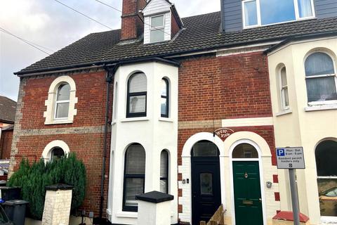 3 bedroom terraced house for sale, Hartington Road, Salisbury