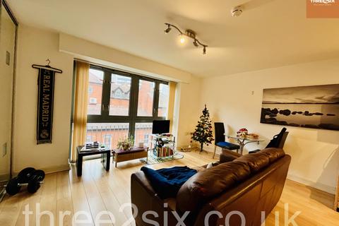 1 bedroom flat to rent, Islington Gates, 8 Fleet Street, B3