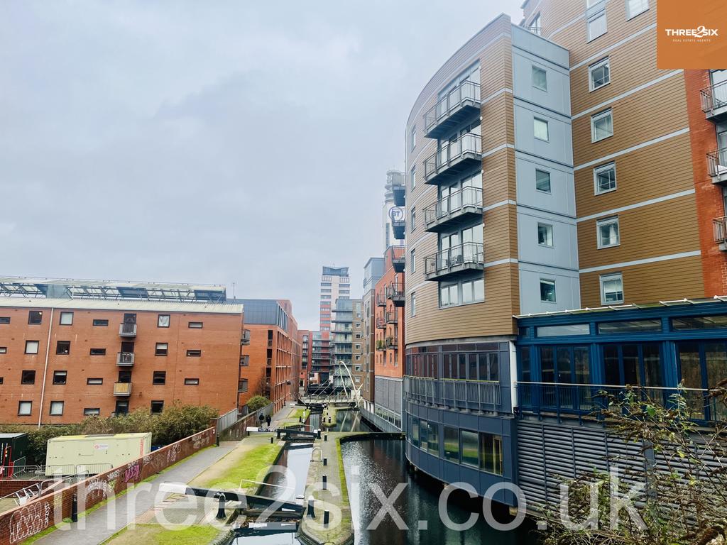 One Bedroom Apartment in Islington Gates Complex