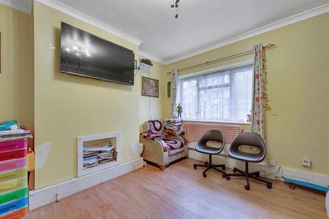 1 bedroom apartment for sale, Longbridge Road, Dagenham, Essex