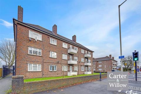 1 bedroom apartment for sale, Longbridge Road, Dagenham, Essex