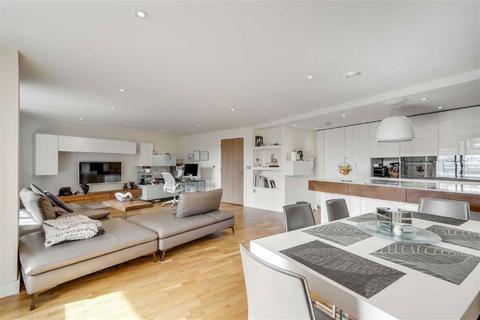 3 bedroom flat for sale, Tanner Street, London SE1