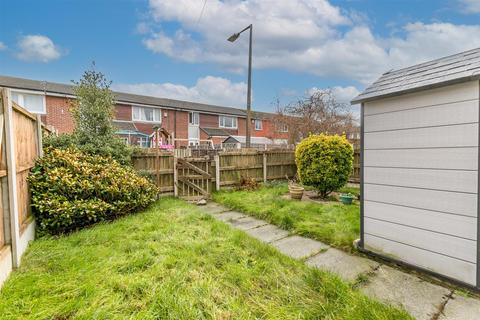 3 bedroom terraced house for sale, Chepstow Avenue, Sale