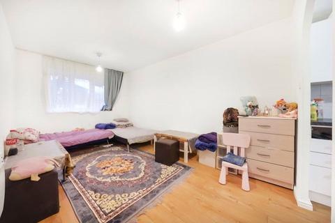 1 bedroom apartment for sale, Keats Close, Enfield EN3